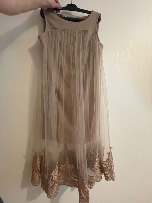 Сукня з мереживом платье с шитьем