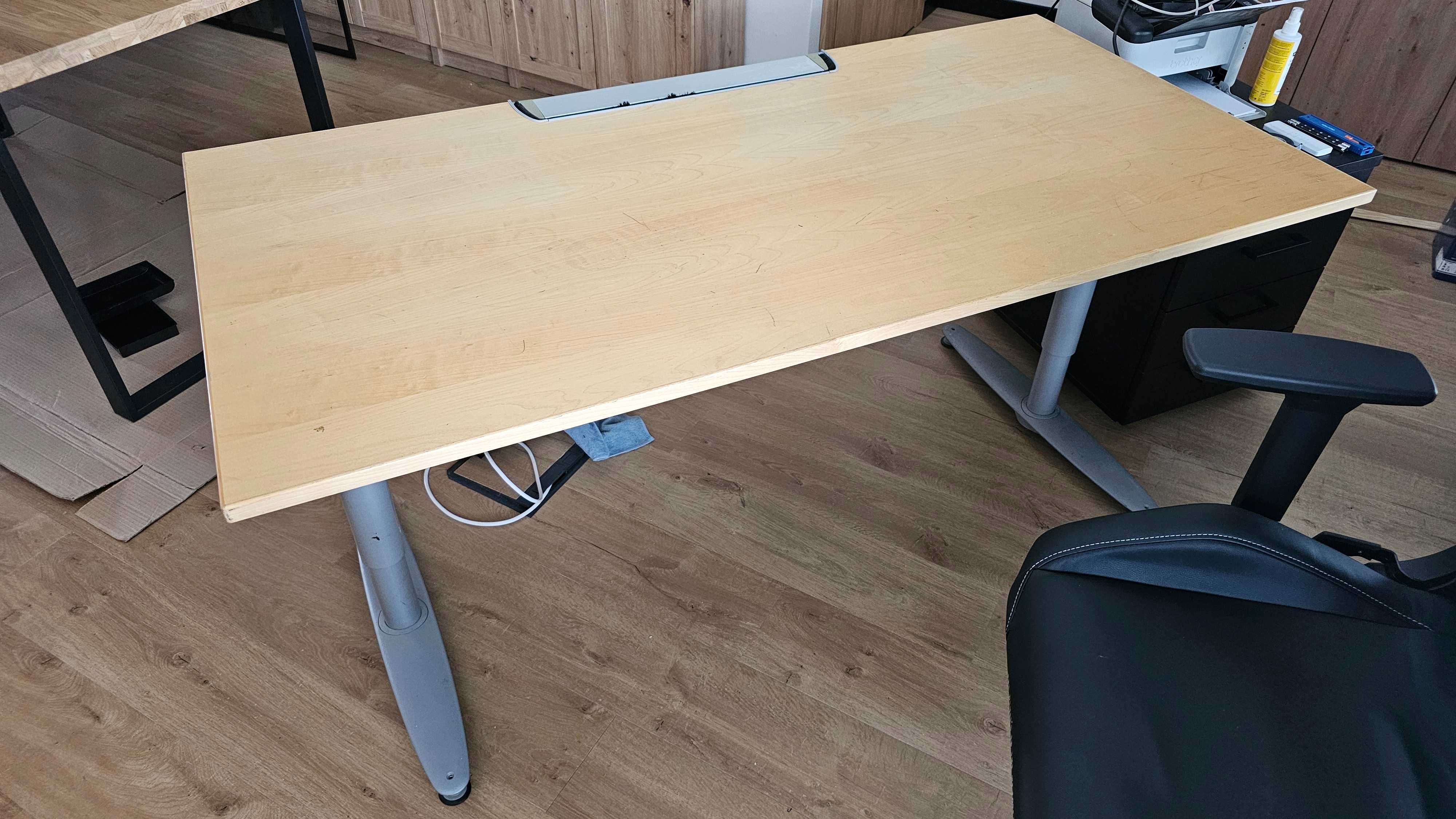 Biurka solidne - 2 sztuki 160x80, 1 sztuka 80x80, komplet