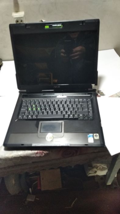 Продам ноутбуки на запчастини