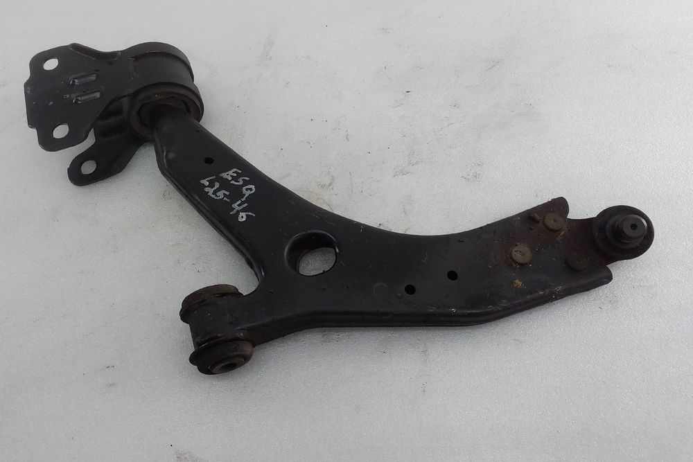 Braço de suspensão frente esquerdo FORD Focus III