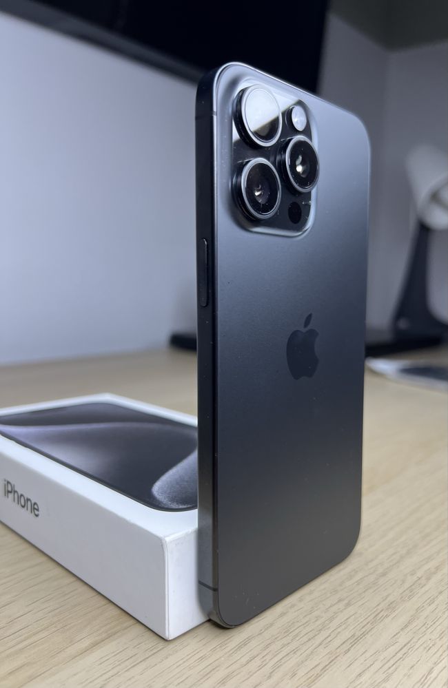 Iphone 15 pro max 256gb black 92% bateria