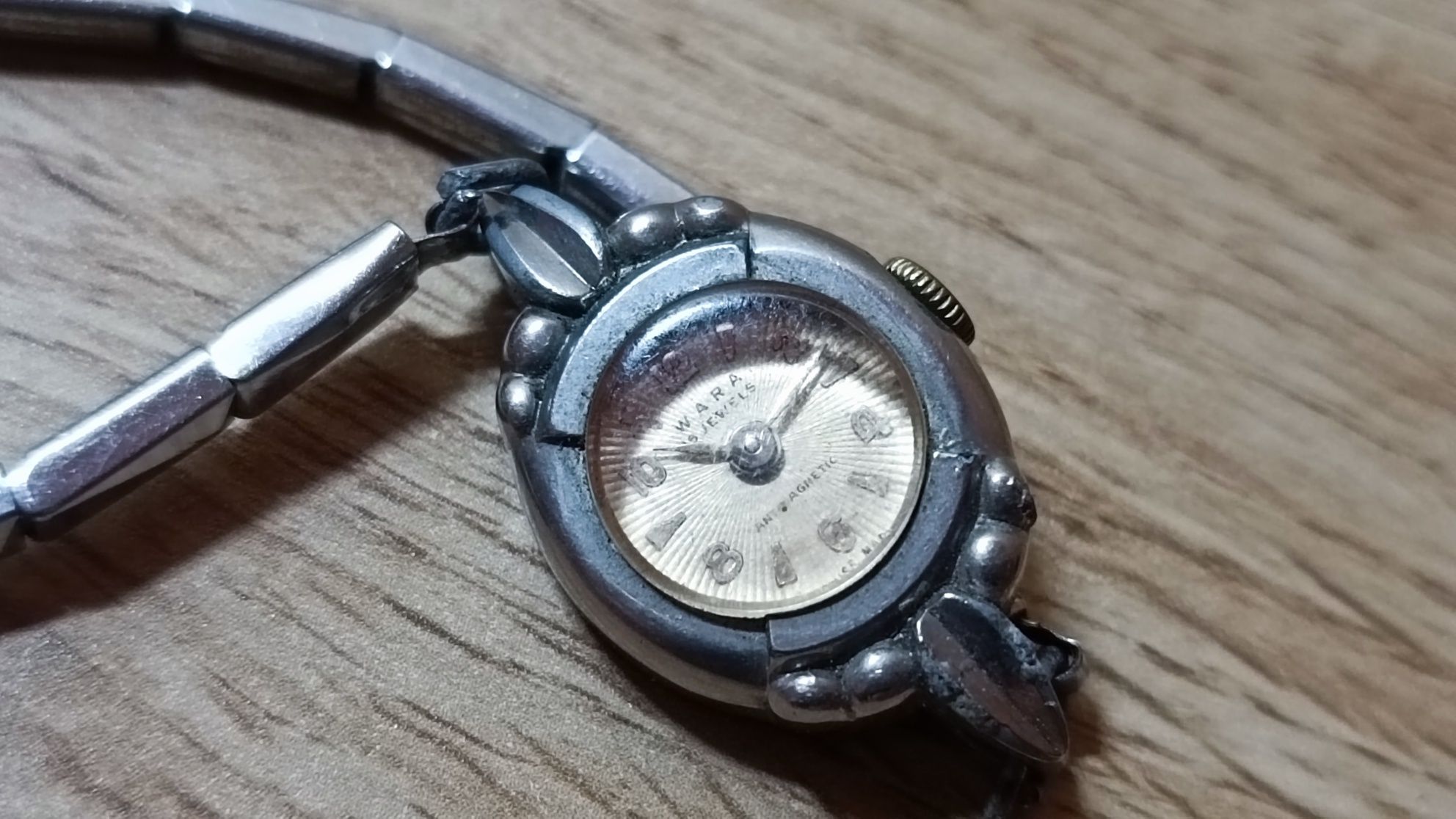Zegarek Wara Szwajcarski