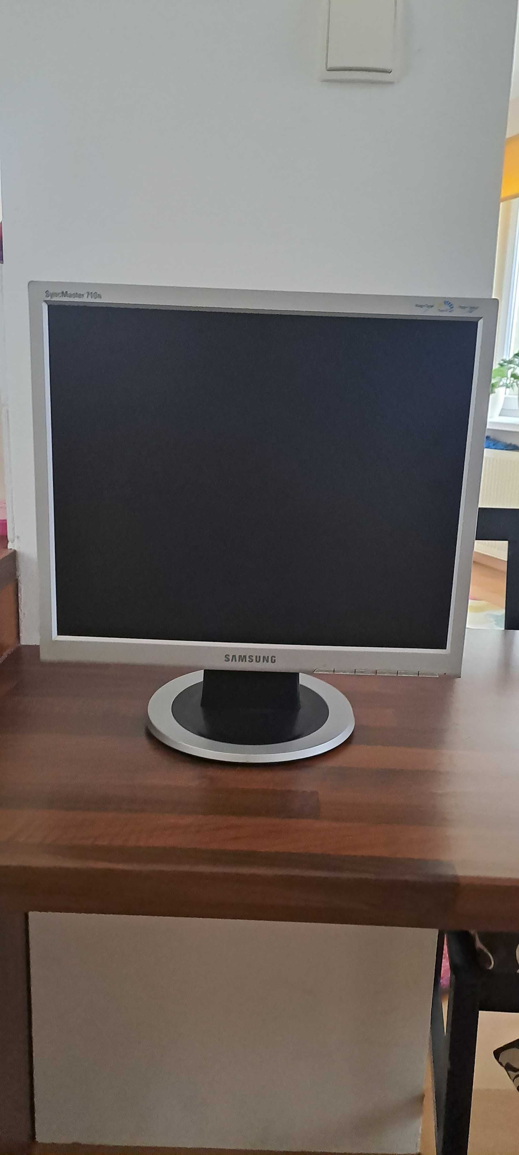 Sprzedam używany monitor Samsung