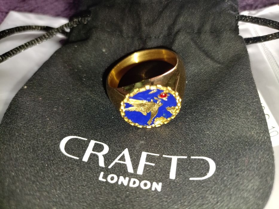 Перстень-печатка «Ласточка» с эмалью (золото)