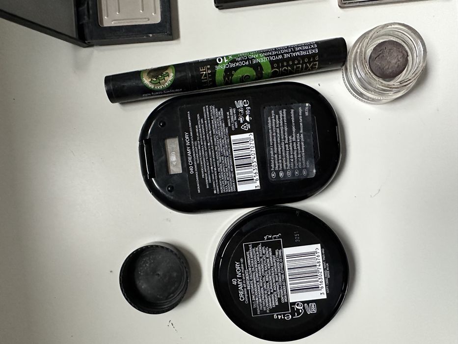 Max factor podkład creamy ivory 40