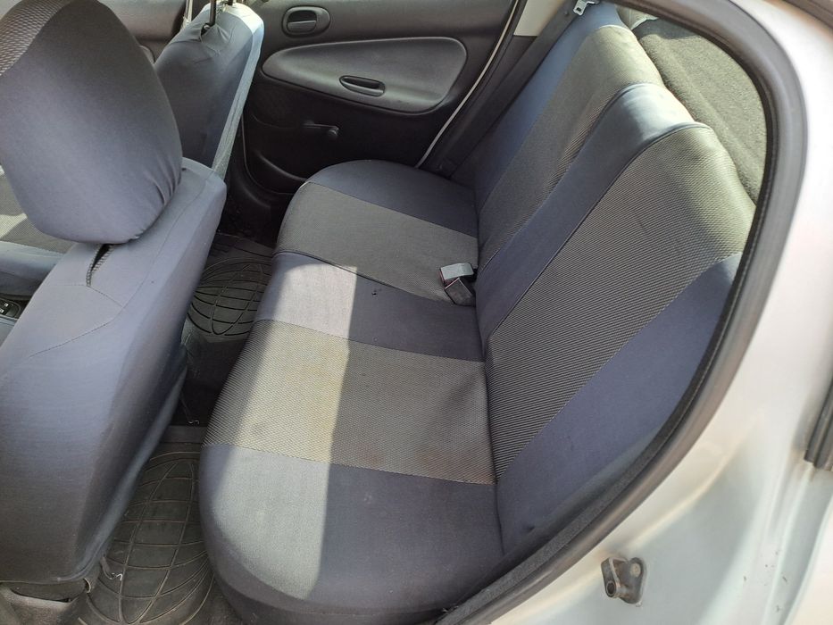 Peugeot 206. 1,4 benzyna,  niski przebieg   długo oc , nowy przegląd t