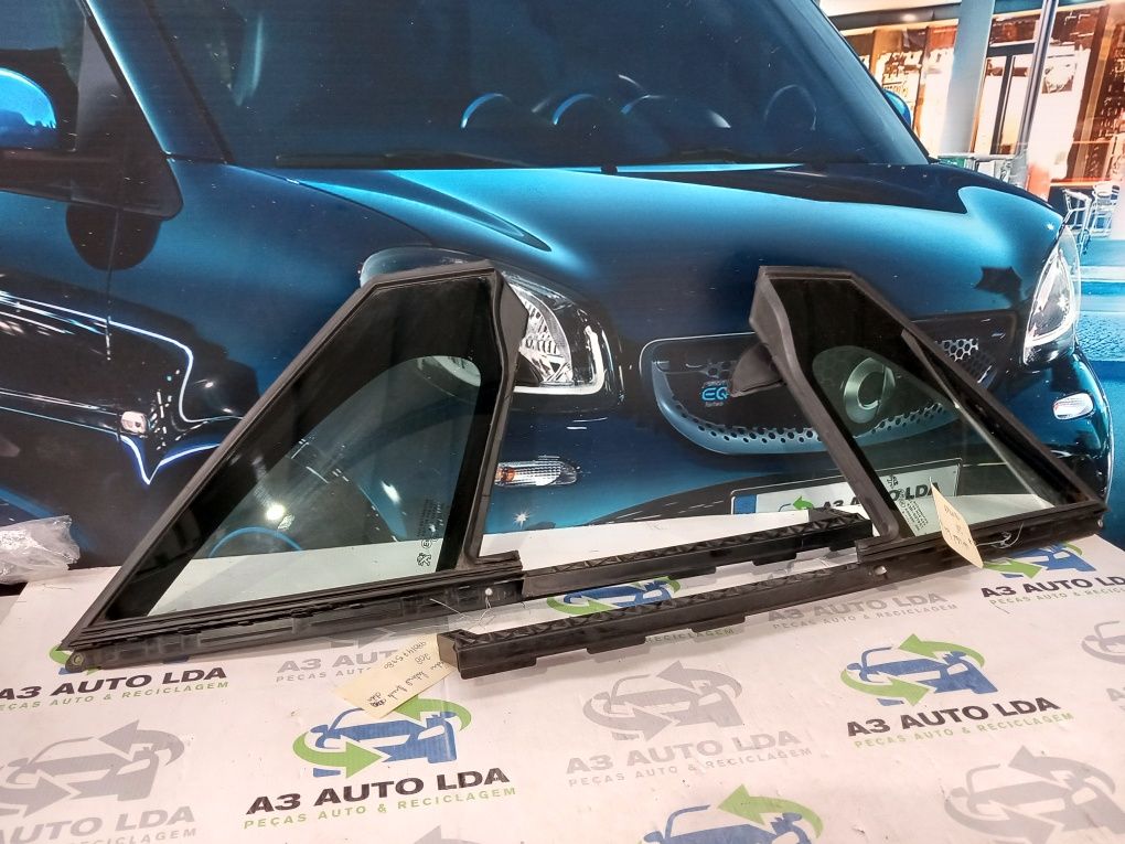 Vidro fixo lateral porta da frente esquerdo e direito Peugeot 208