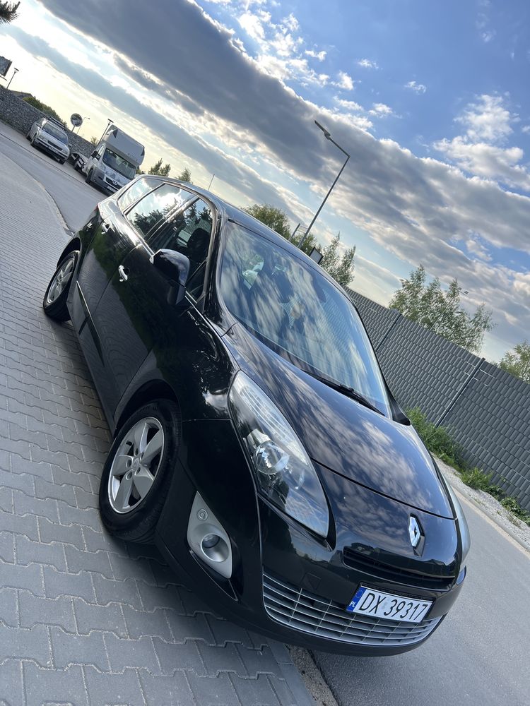 Renault Scenic 1.4 turbo benzyna .2010r,7-osób