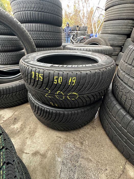 235/50x19 Michelin