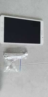 Tablet SAMSUNG Galaxy Tab E 9.6 32GB Biały