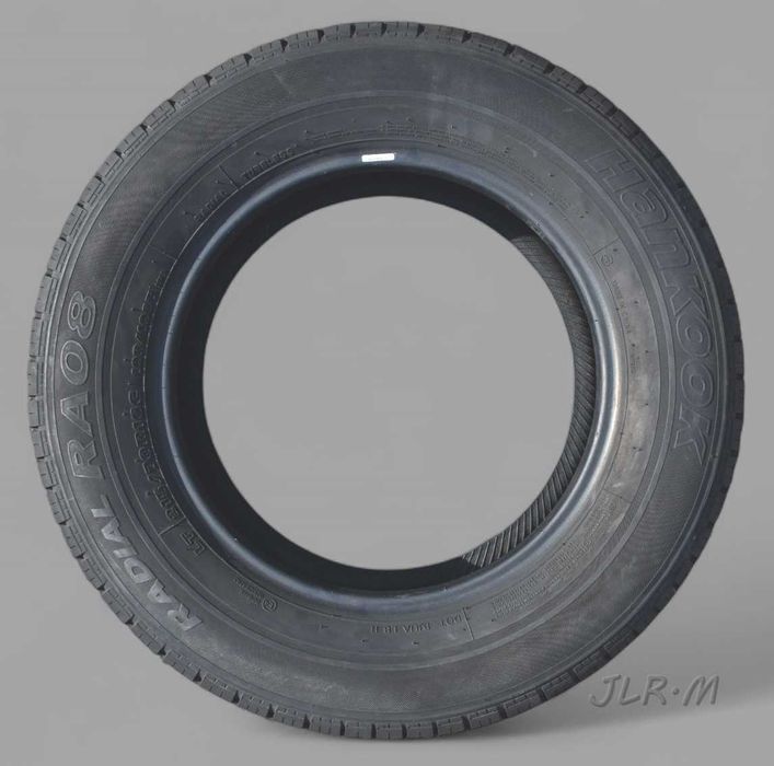 1x Opona Hankook Radial RA08 215/70 R16 108/106 T