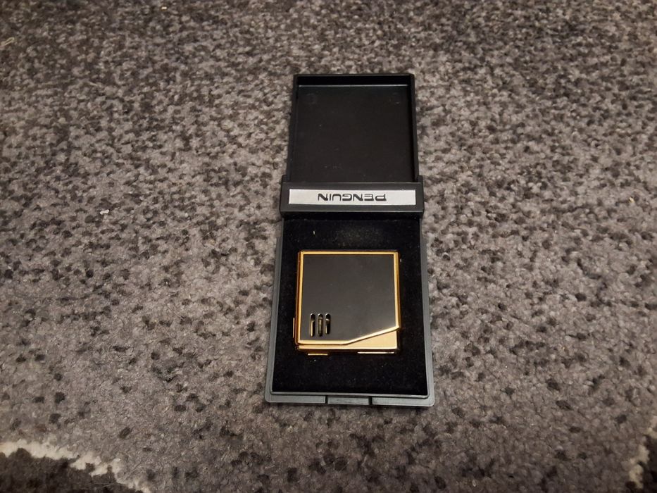 Запальничка Газ винтажна PENGUN в упаковцi в гарному станi