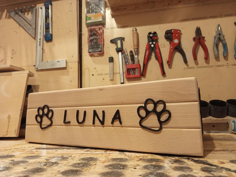 Drewniana miseczka z imieniem twojego pupila