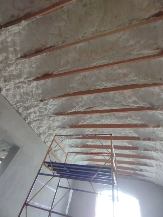 Утеплення пінополіуретаном, ппу, піною. Долина