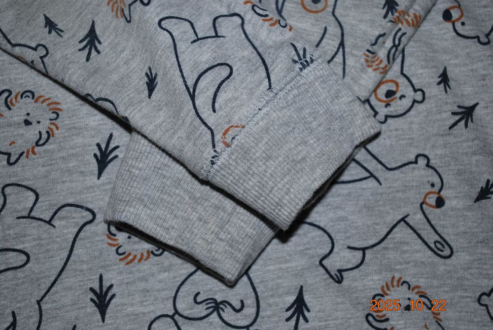 Szara bluza z długim rękawem, miła r.110/116