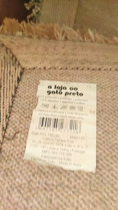 3 tapetes multicoloridos