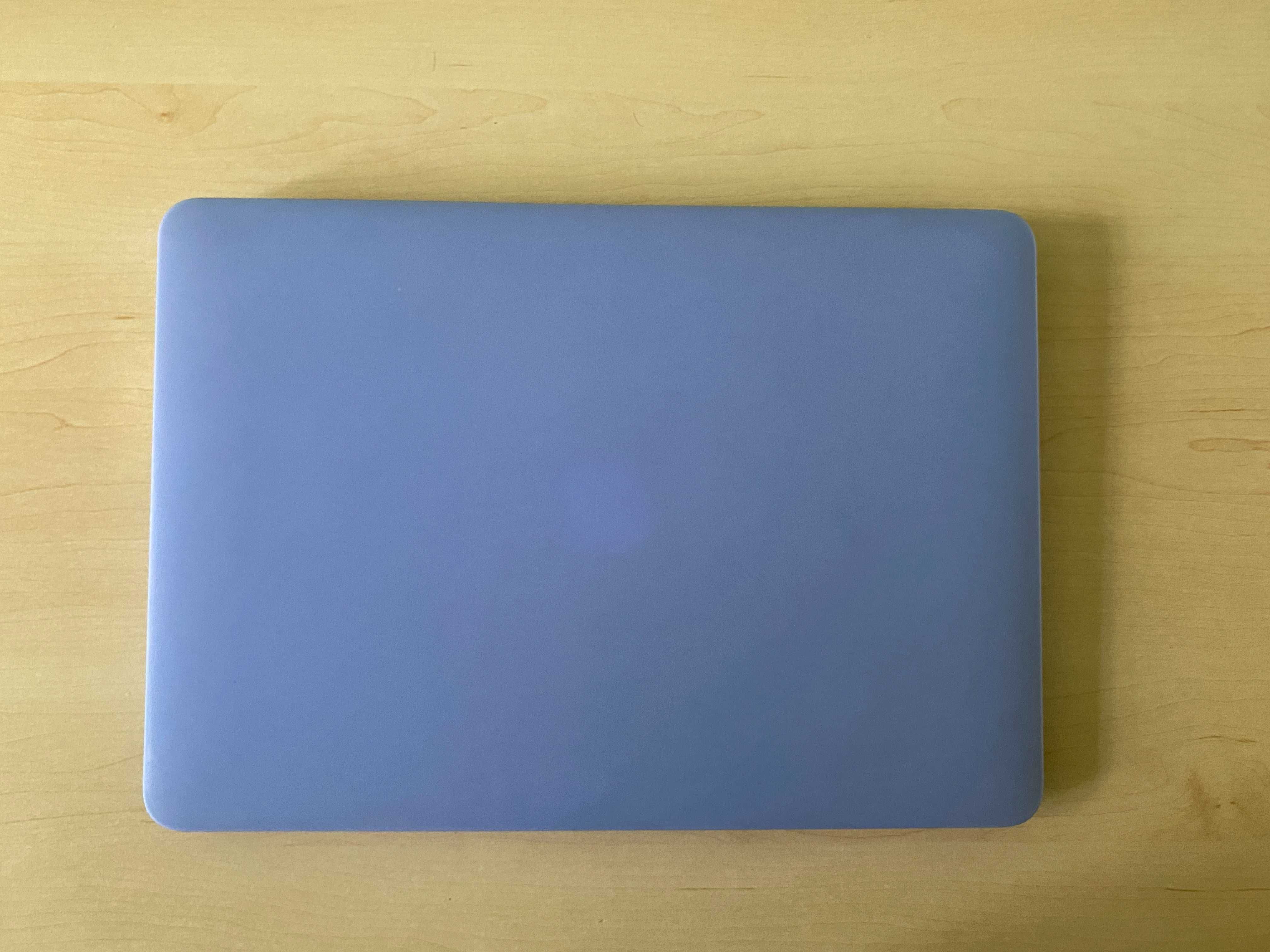 MacBook Air (13-inch, A1466) 500 GB SSD z Procesorem i7 - PREMIUM