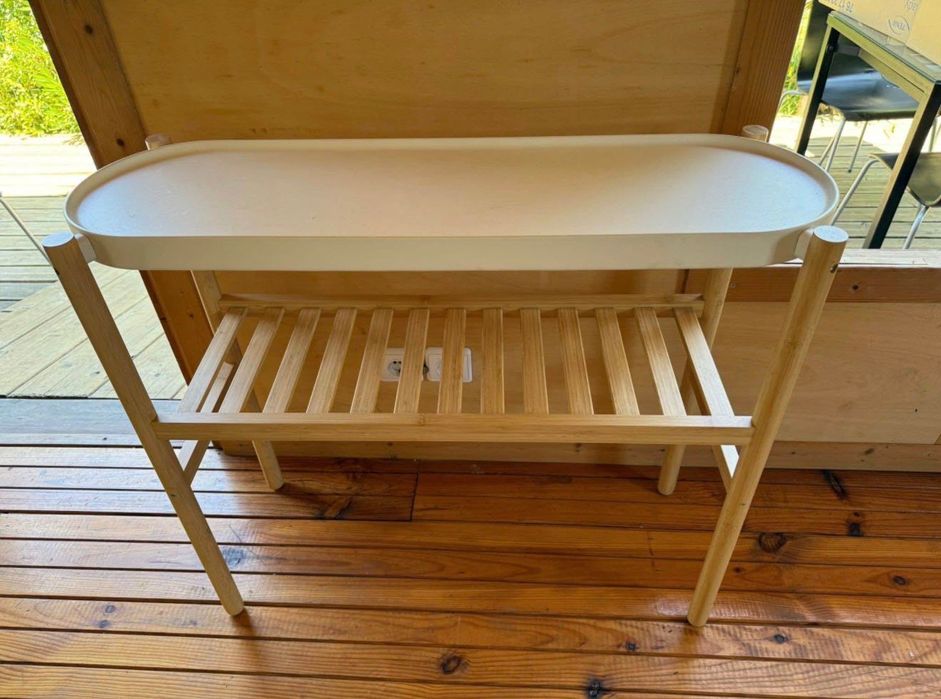 Mesa de entrada Ikea