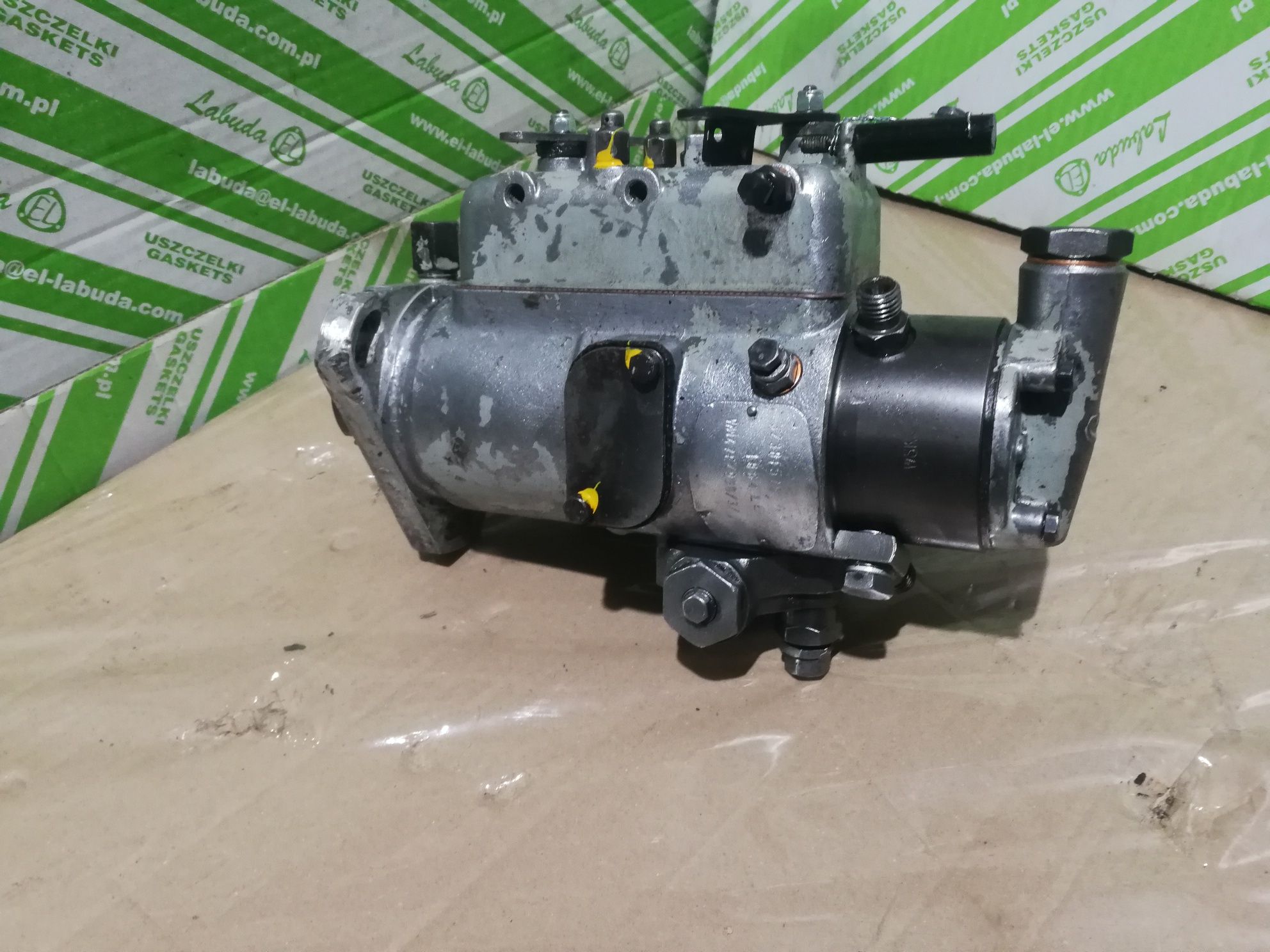 Pompa wtryskowa c 360 3p/mf 255 u3512 c4011 c385 912 u1014
