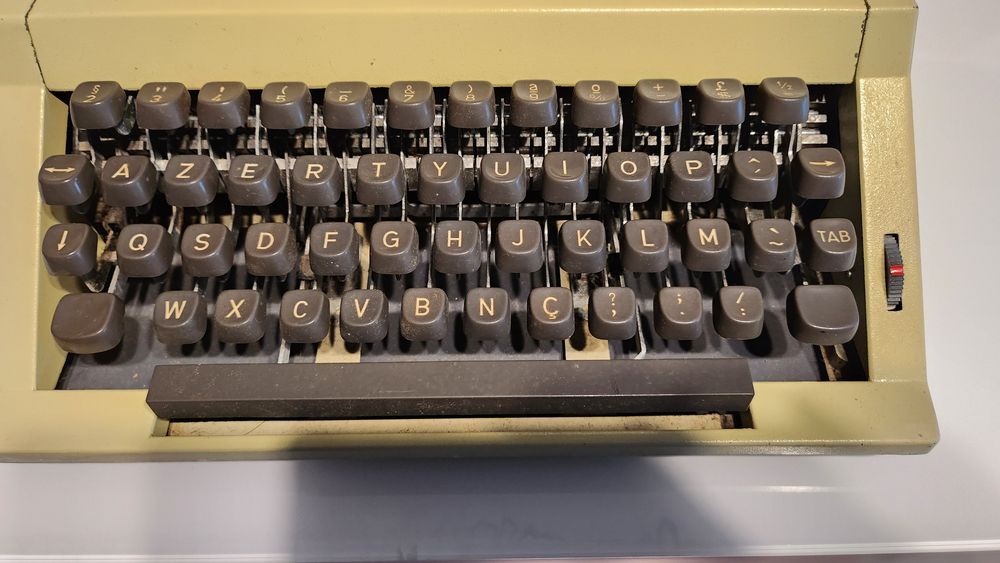 Máquina escrever Mini Messa 2000