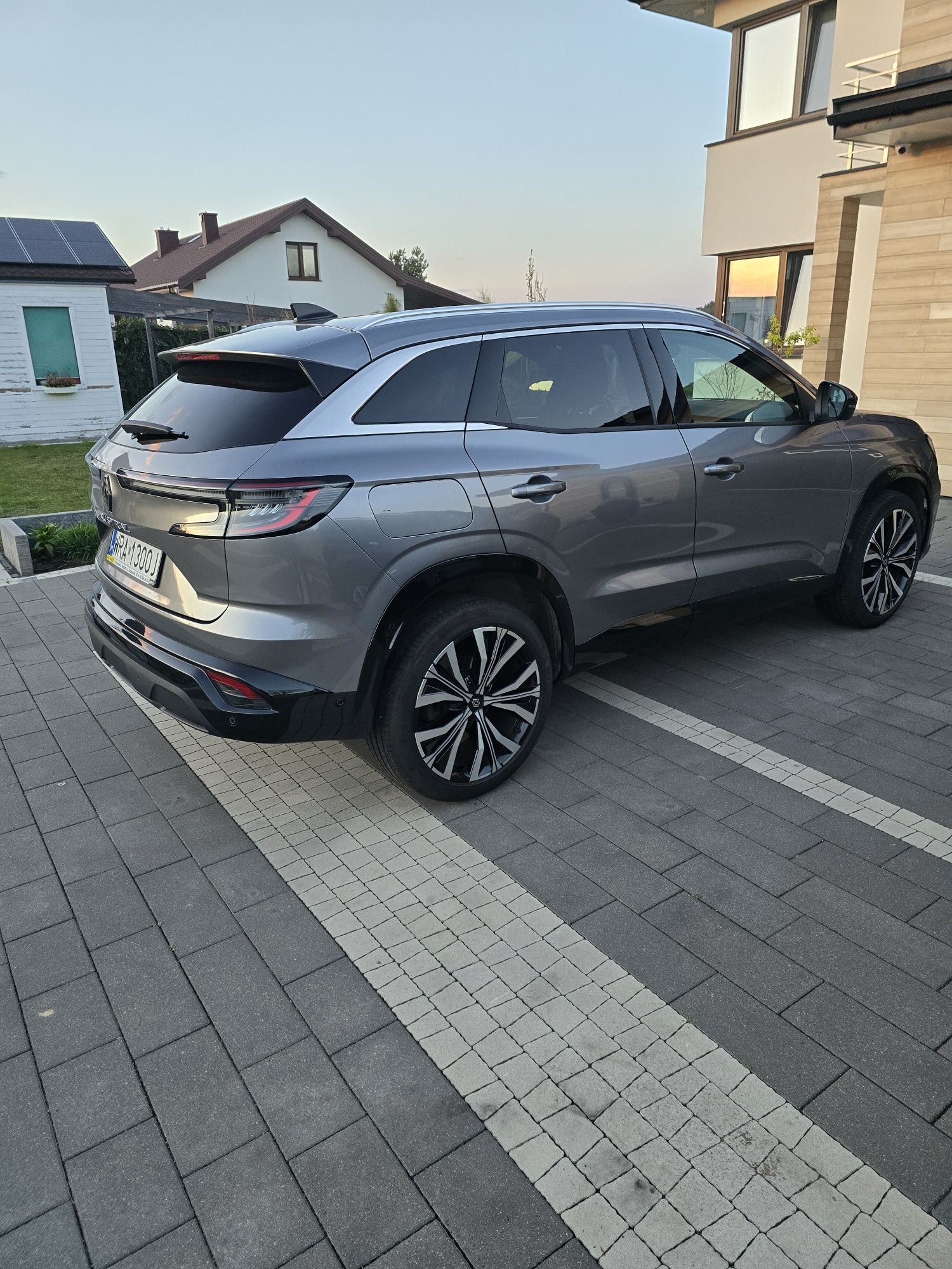 Renault Austral iconic mild hybryd 160 auto. Full Led Matrix vision