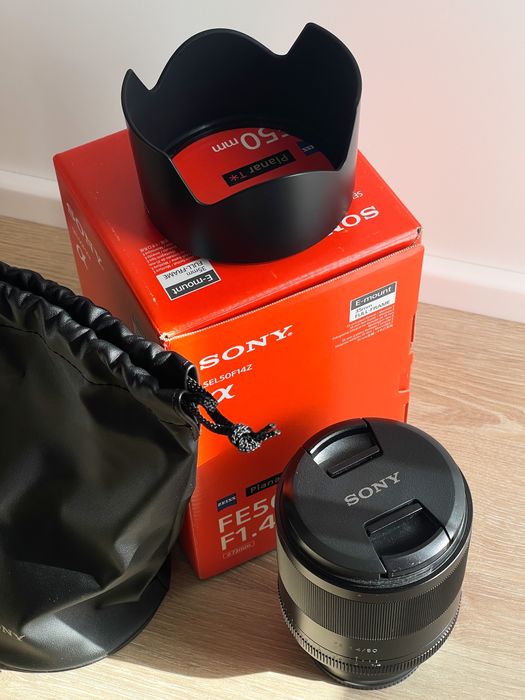 Sony FE 50mm f/1.4 ZA Planar