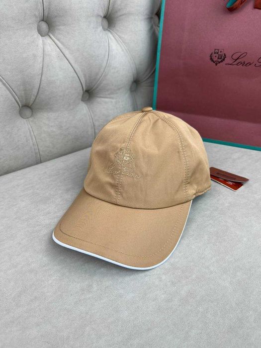 Бежевая кепка Loro Piana кепка с вышивкой Лоро Пиана gu604