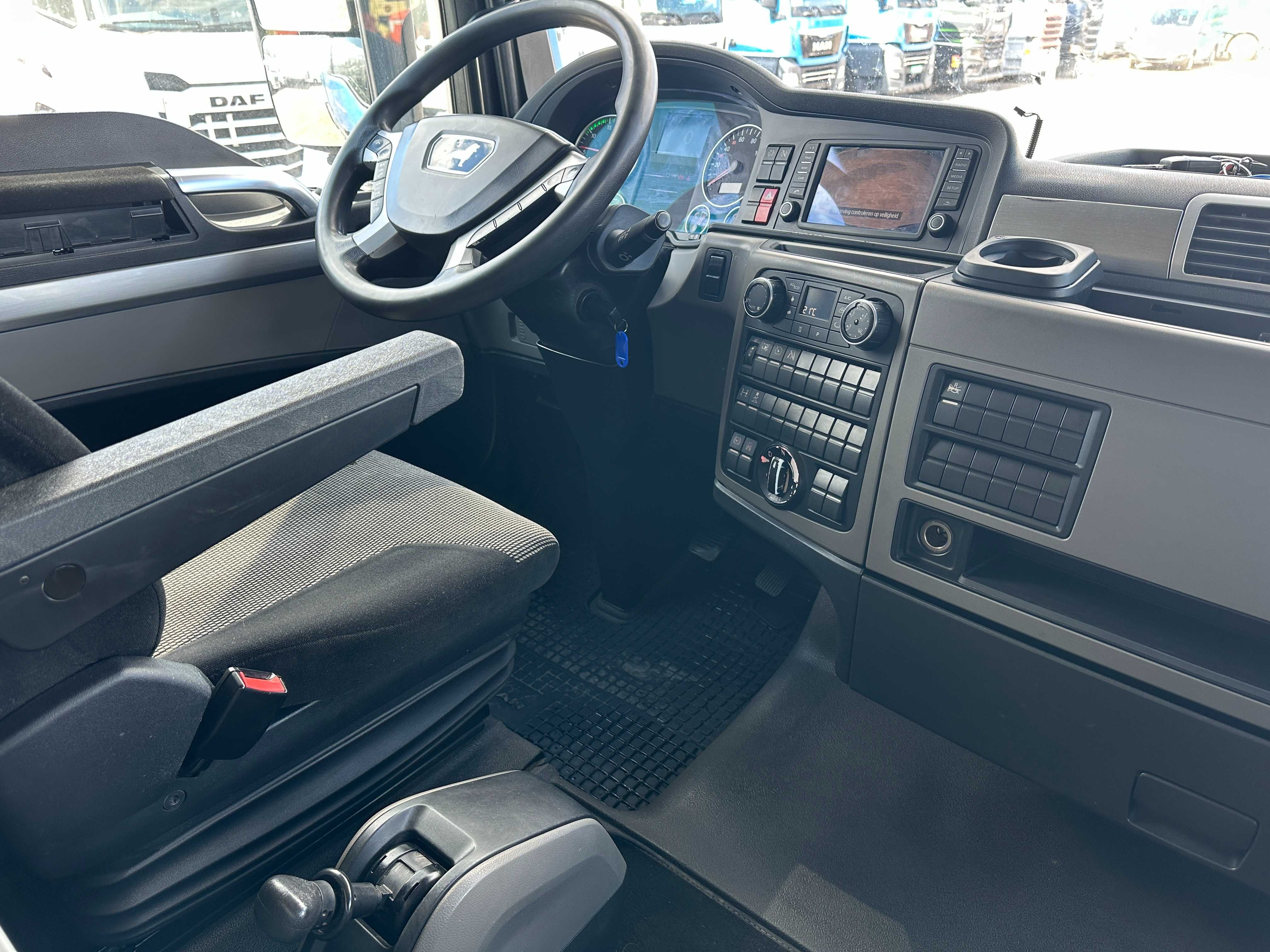 MAN TGX 18.460. 400 tys km.