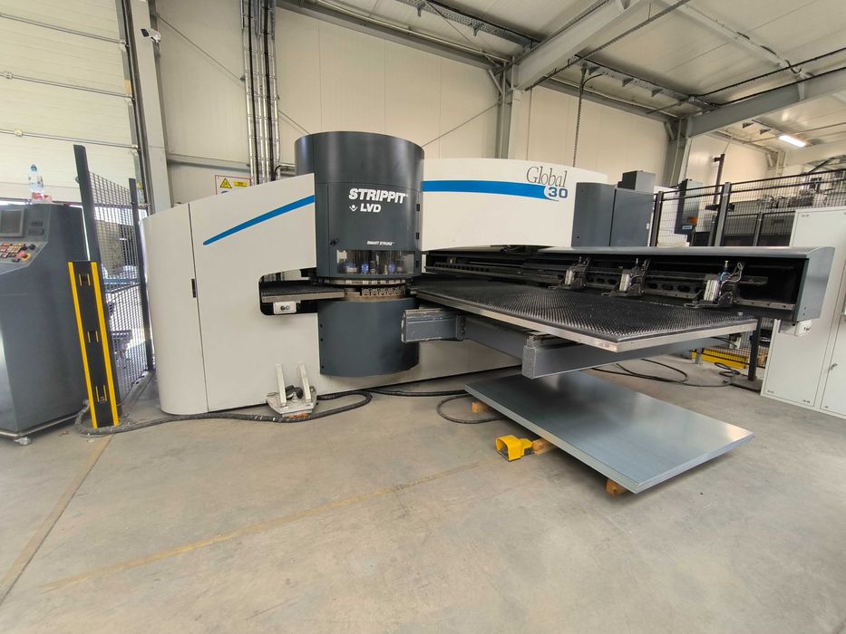 Prasa rewolwerowa LVD STRIPPIT GLOBAL 30 1225