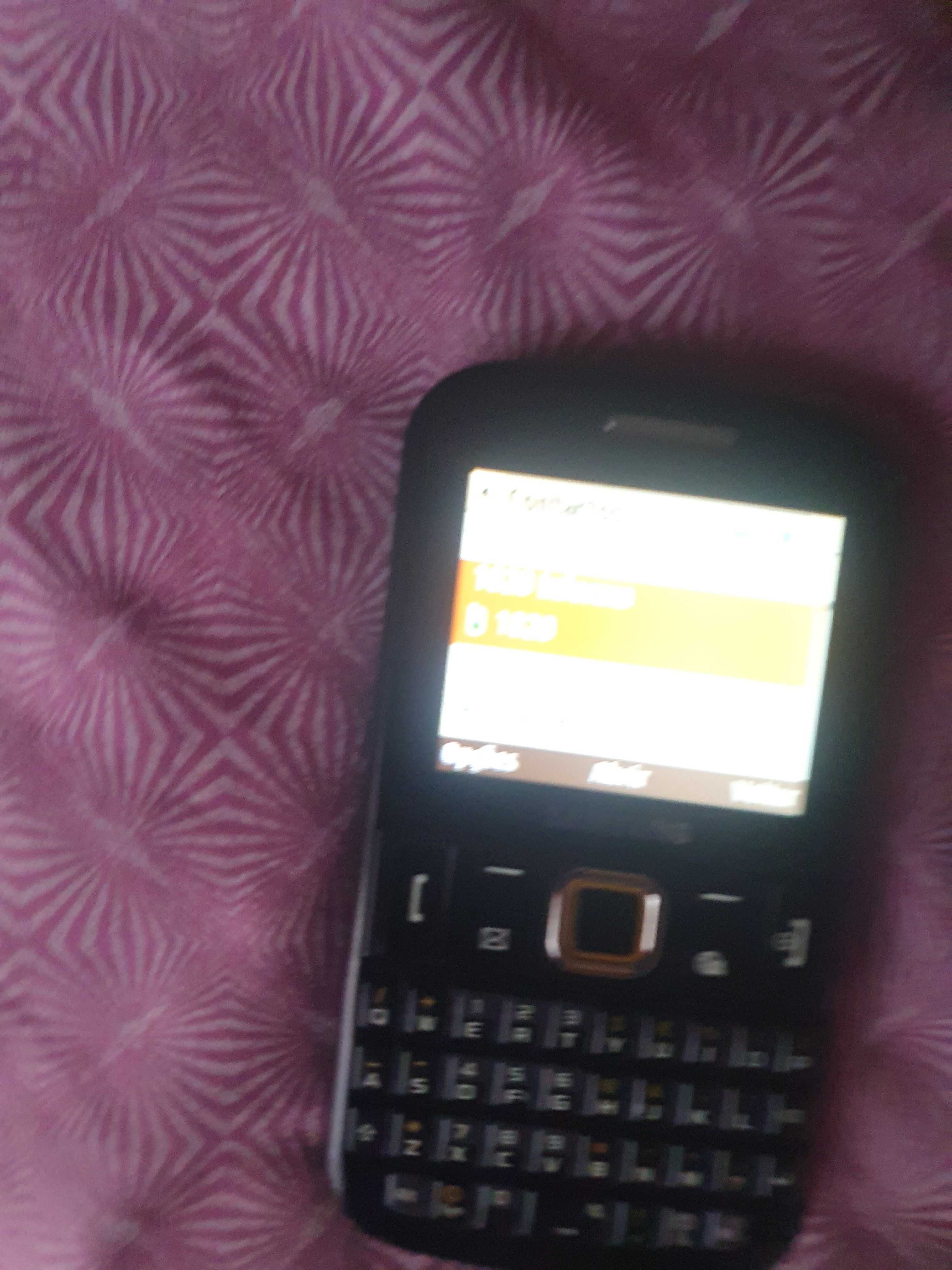 Telemovel Samsung muito bonito preto