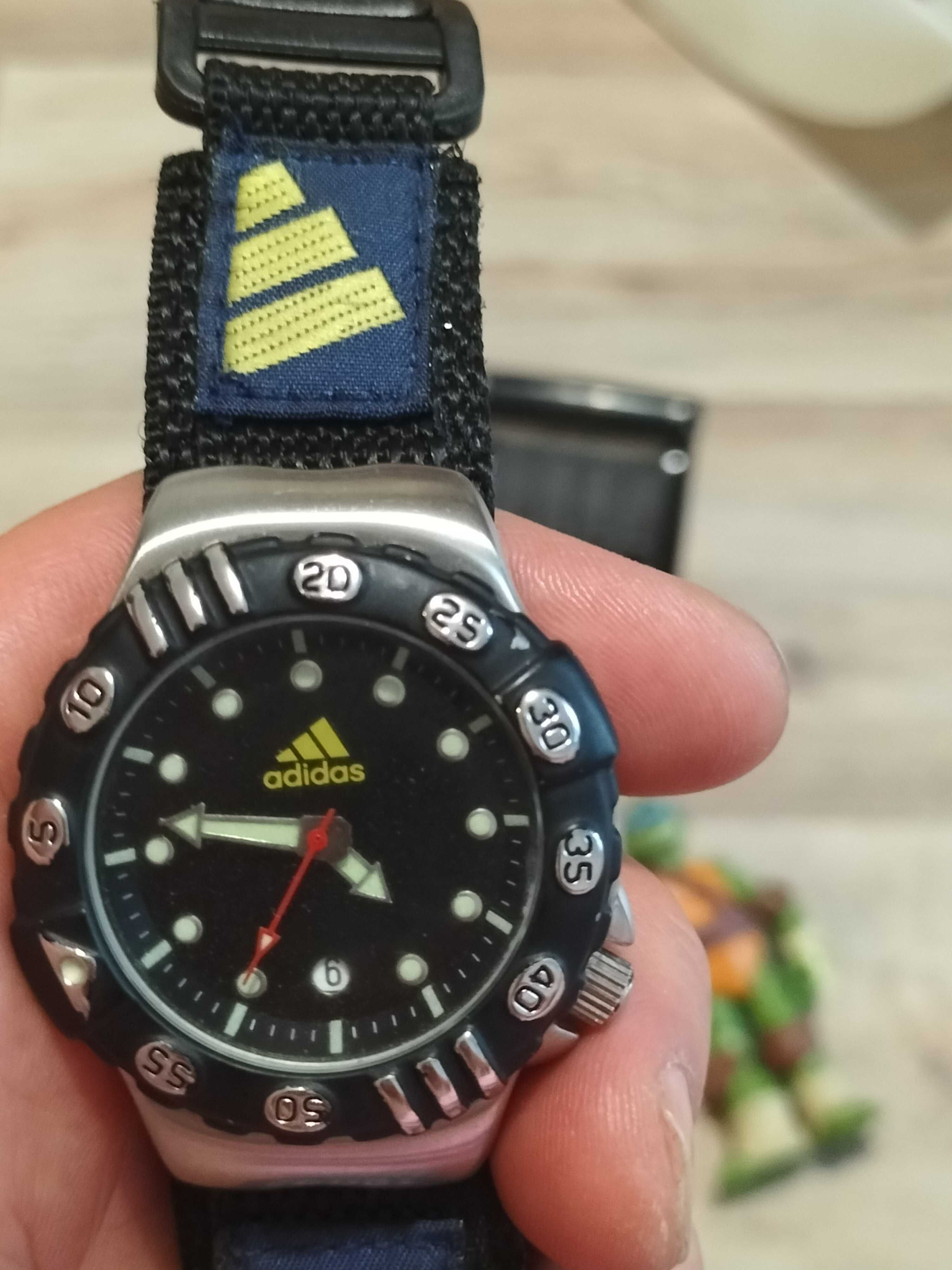 Sportowy zegarek Adidas