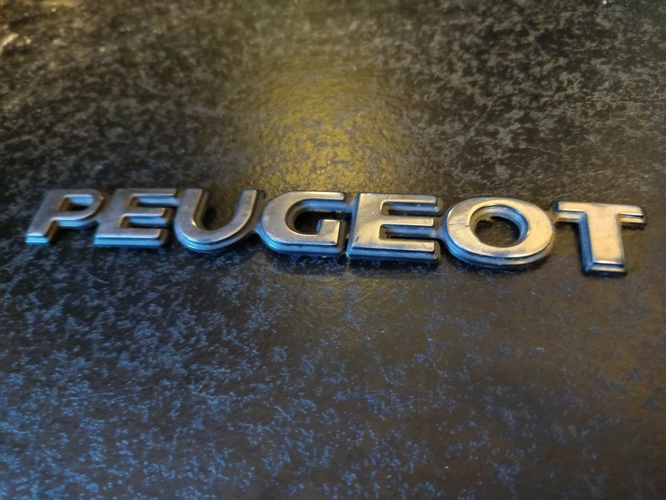 Emblemat znaczek napis Peugeot 306 405