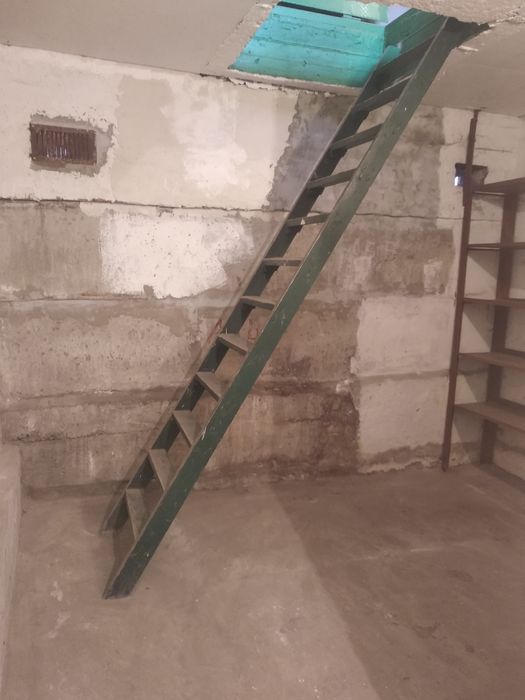 Сдам в аренду гараж ул.Верхняя