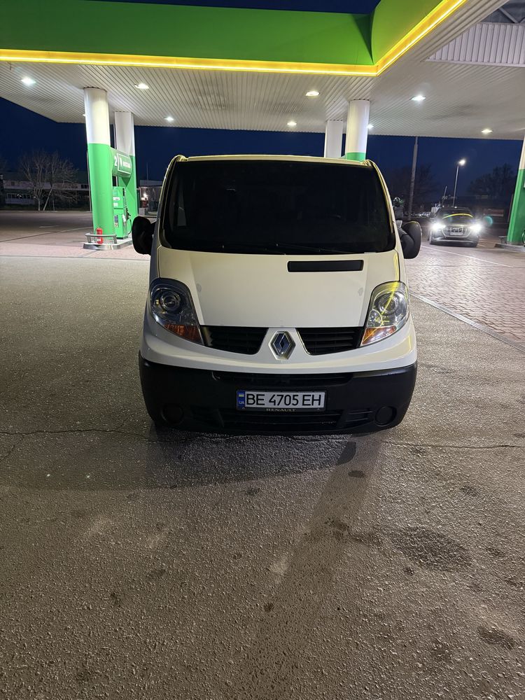 Renault trafic 2.0 dci
