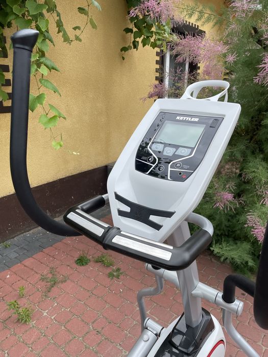 Orbitrek przednio napedowy KETTLER elyx 5 tylko 41 godzin przebiegu