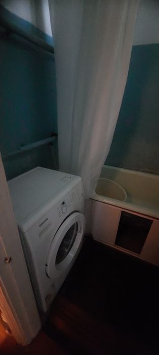 Сдається 2 кімнатна квартира в гарному районі