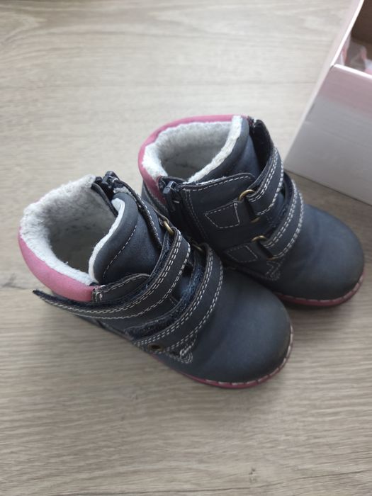 Зимові черевики на дівчинку 23 розмір