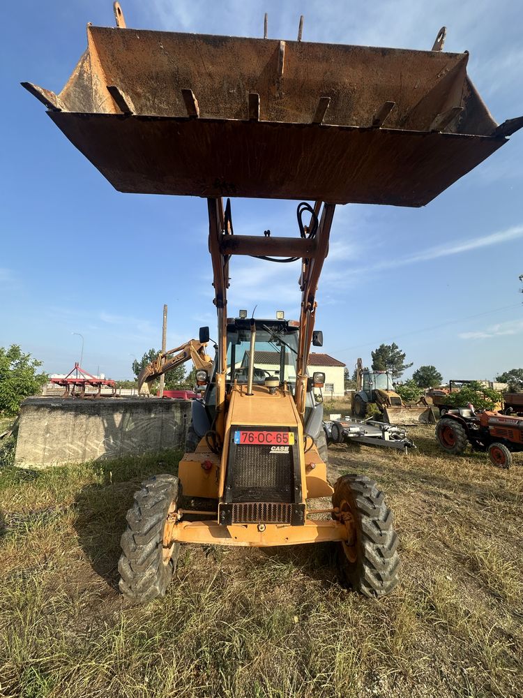 Retroescavadora case 580 SUPER LE