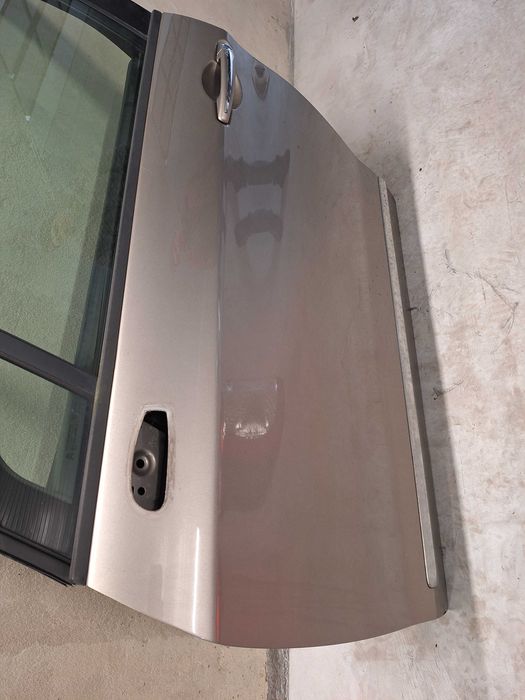 Drzwi przednie lewe Citroen C5 X7 kod lakieru KCHC