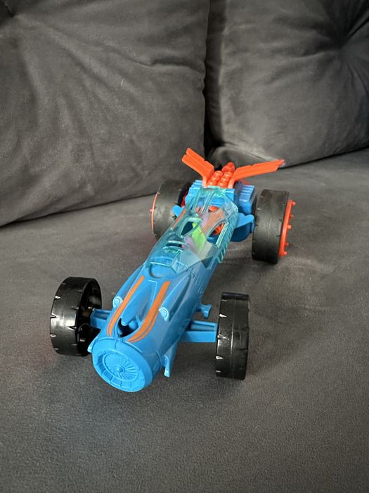 Машина гонка хот вилс hot wheels