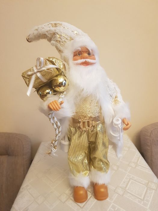 Święty Mikołaj figurka dekoracyjna.