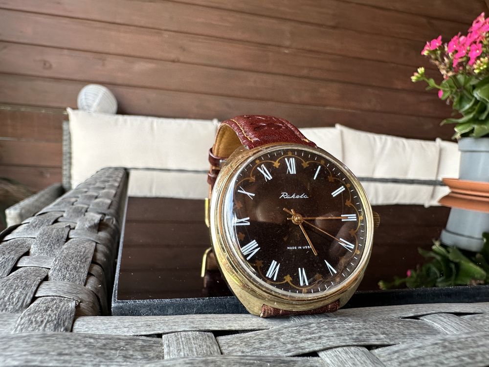 Pozłacany zegarek mechaniczny Rakieta made USSR ok 39 mm !! Zdobiony !
