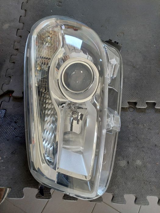 farol esq nissan qashqai