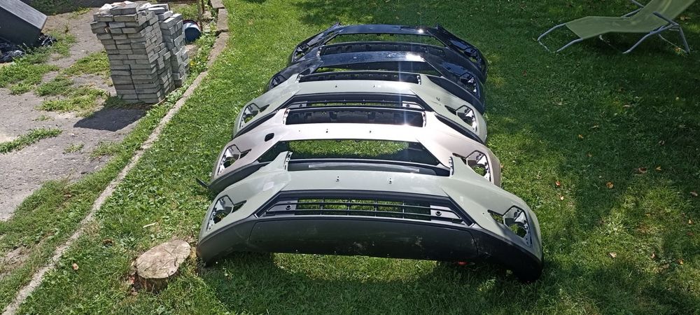 Бампеп передній Volvo XC40 C40