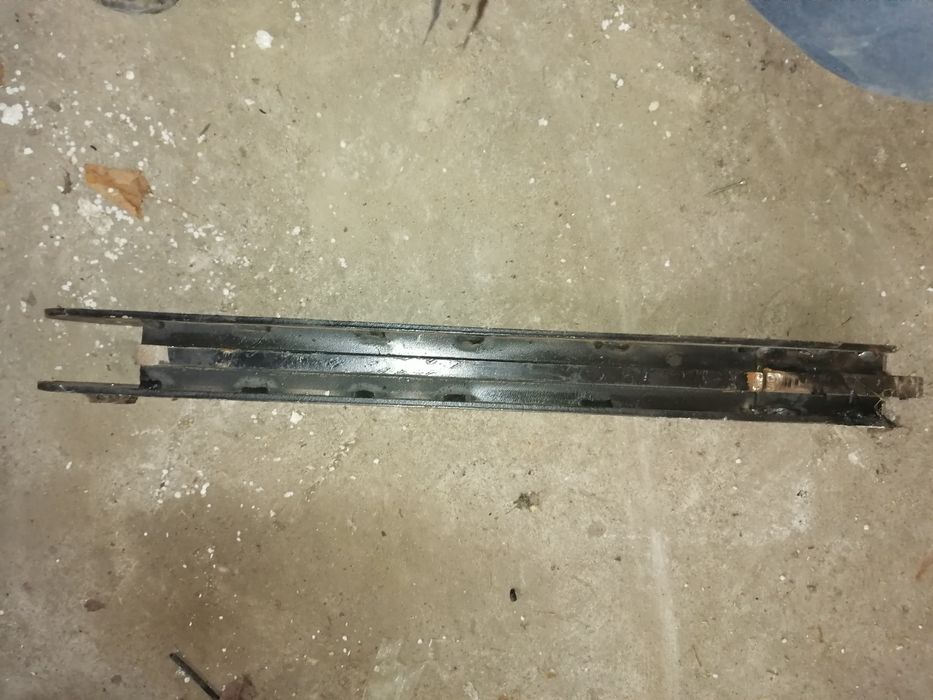 Prowadnica do koparki Barreto 912 Baretto koparka rolka kamien zębatka