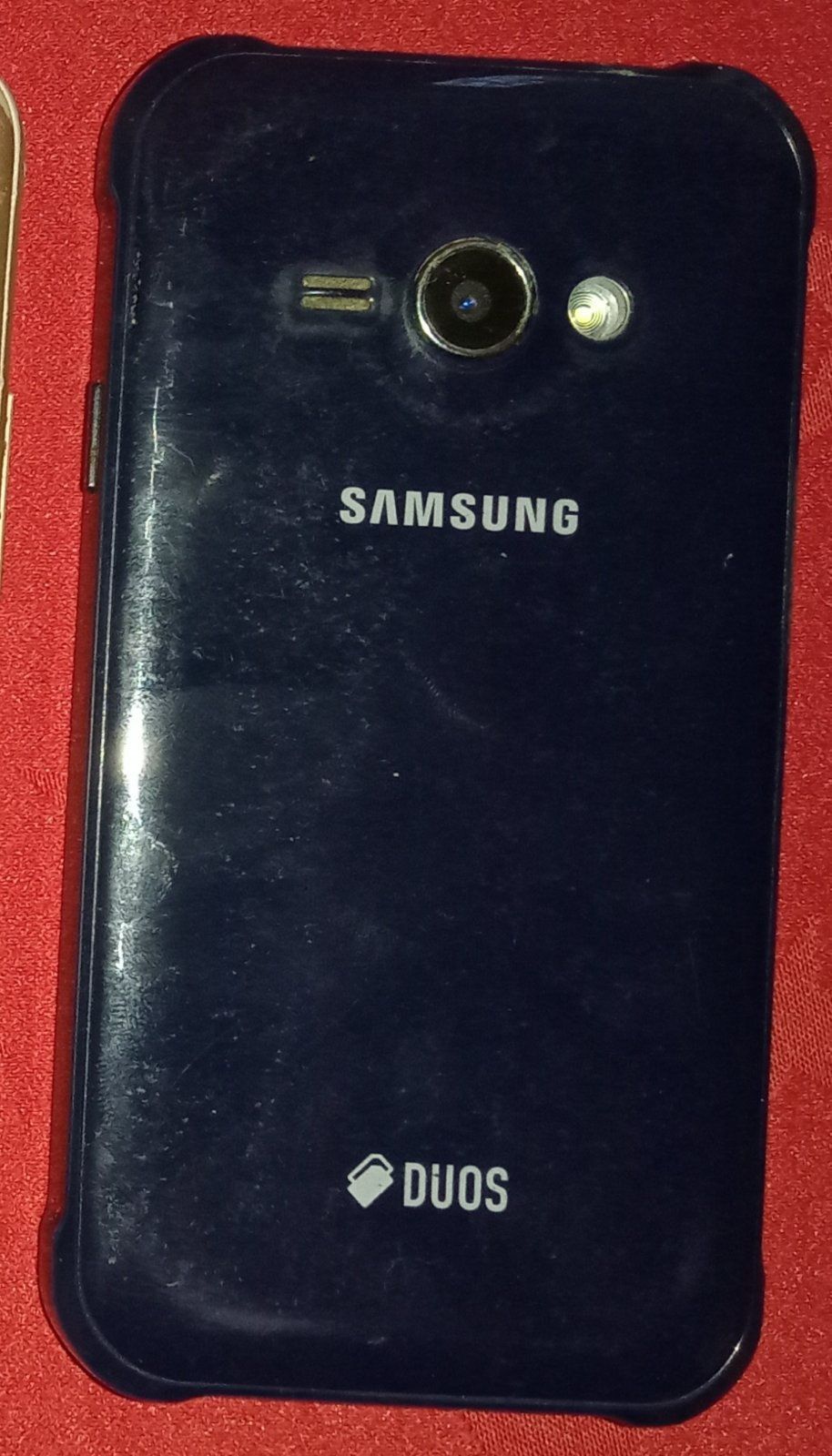 Samsunq Calaxy 1 SM-J110H/DS.