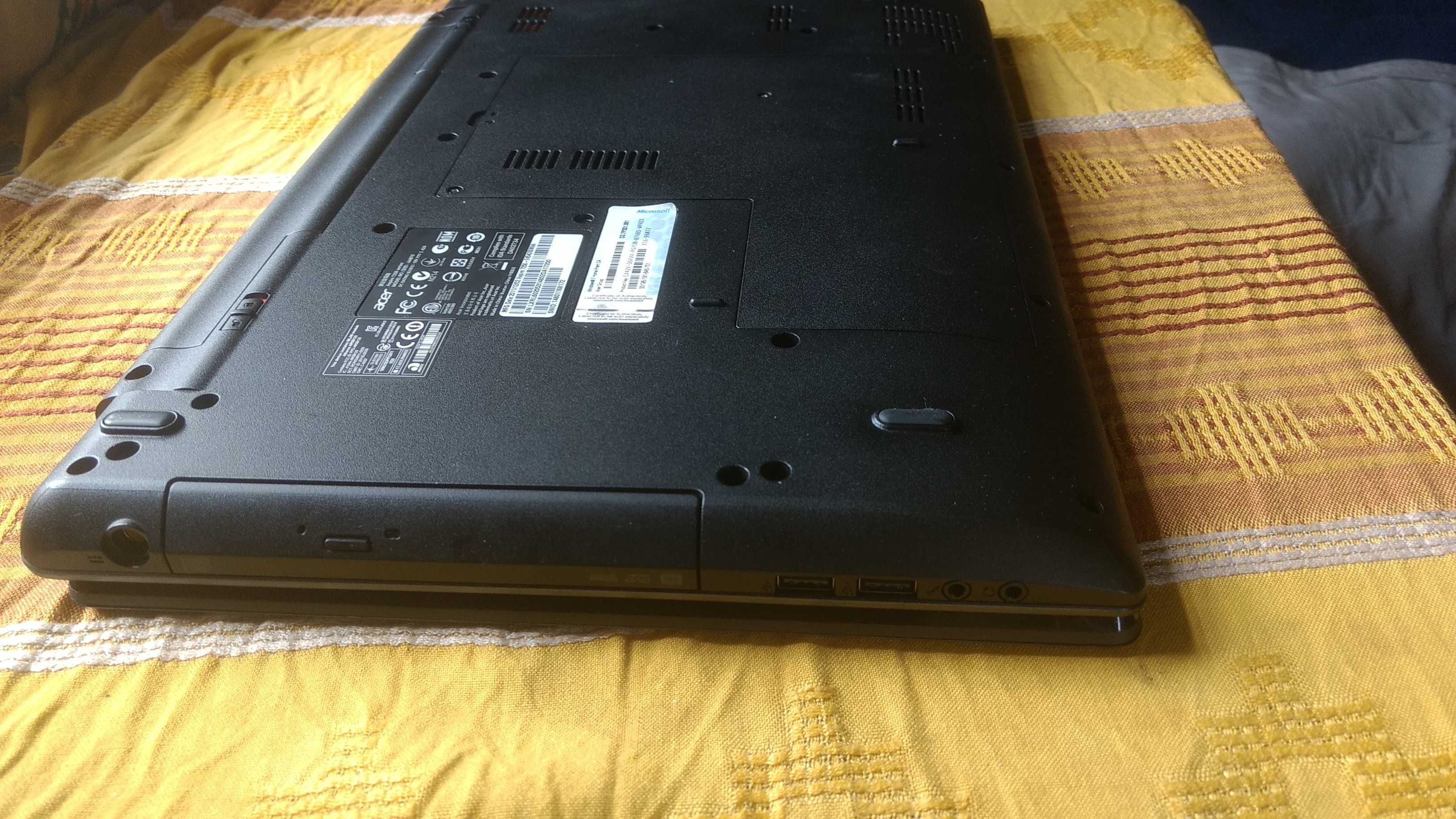 Ноутбук Acer Aspire 7250 aab70 17,3" amd e450 2 gb по запчастям