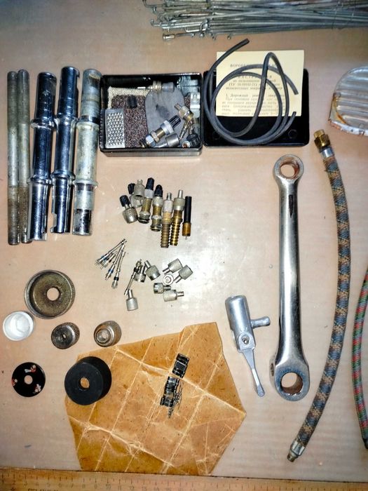 Велозапчасти  детали к велосипедам  ХВЗ велоаптечка ссср