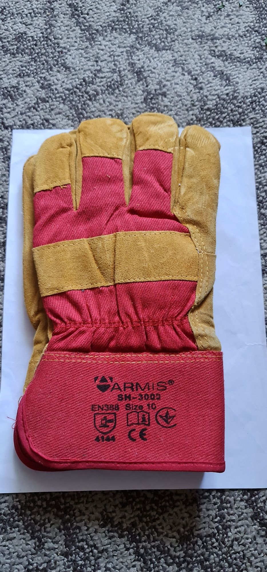 Продам перчатки защитные ARMIS/MIK