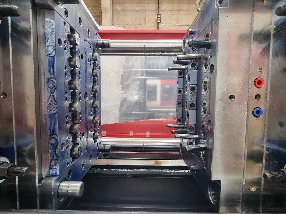 Виготовлення прес-форм. Матриці для лиття пластику